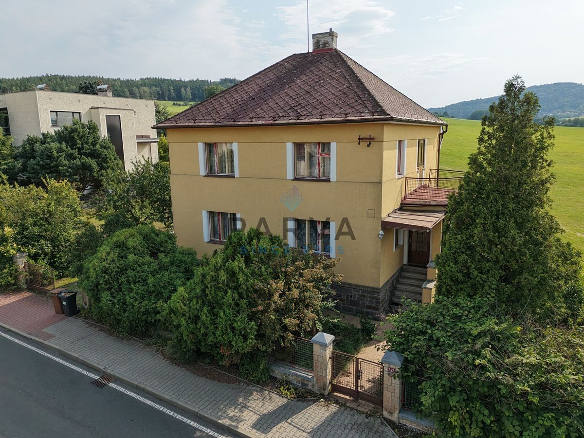 Prodej rodinného domu 212 m², pozemek 1083 m²
